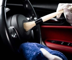 Nguyên nhân gây mùi hôi trên xe ô tô và cách vệ sinh nội thất xe ô tô